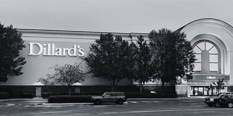 Dillard's Closing Stores Nationwide (1)